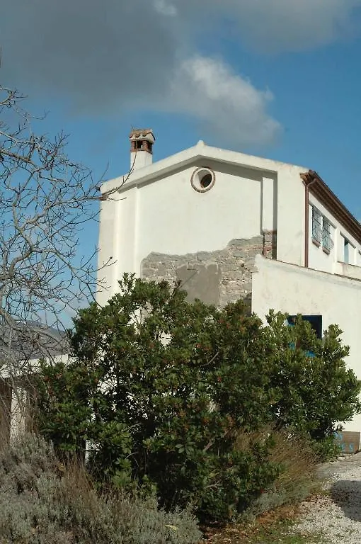Villa Sospisches Oliena Vakantiehuis