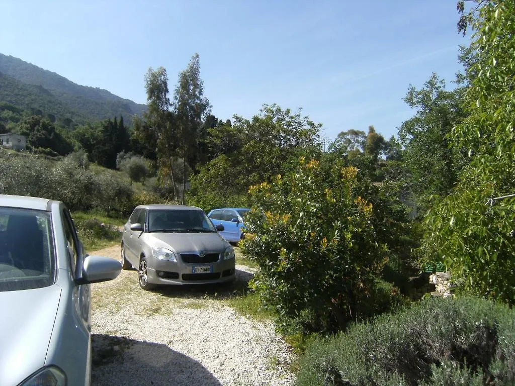 Villa Sospisches Oliena Italië