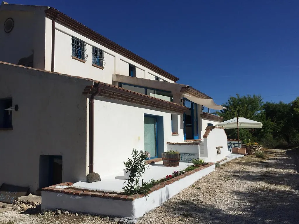 Villa Sospisches Oliena 0*,  Italië