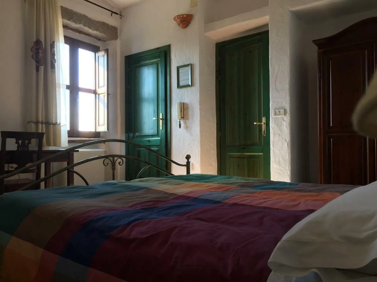 Villa Sospisches Oliena Italië